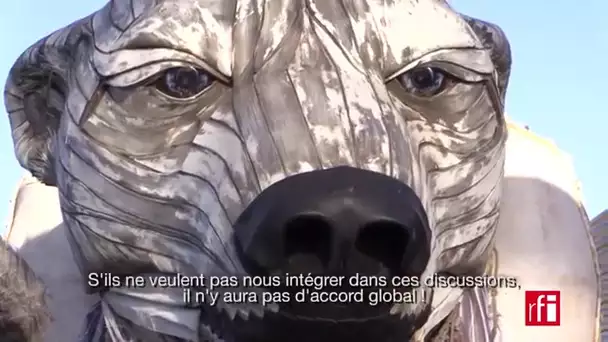 Sur les "Champs-Elysées" de la COP21, ça manifeste toujours !