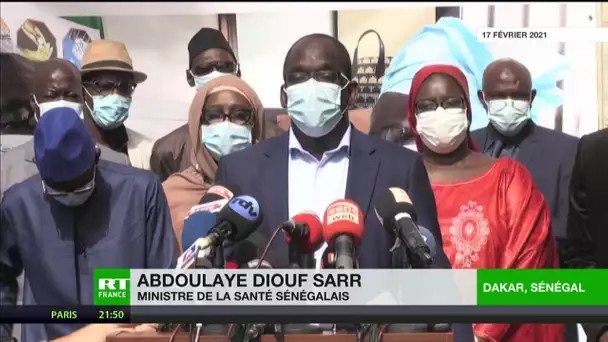 Devant la presse, les autorités sénégalaises lancent la campagne de vaccination contre le Covid-19