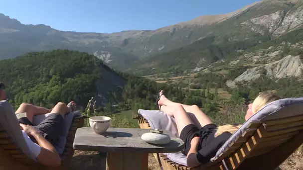 Blieux dans le Verdon, les vacanciers savourent le calme et la nature de ce havre de paix