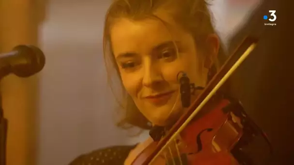 Neizh e-barzh Bali Breizh : La chanson des mensonges
