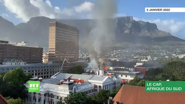 Afrique du Sud : des pompiers maîtrisent l’incendie du Parlement au Cap