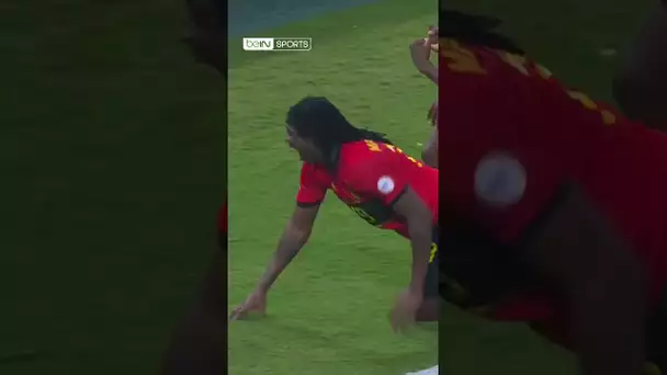 🤣🦁 C'est Mabululu ou Bafé Gomis qui tire le pénalty là ? #shorts