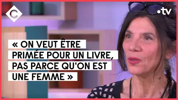 Parité : les prix littéraires ont-ils fait leur révolution ? - C à Vous - 04/11/2022