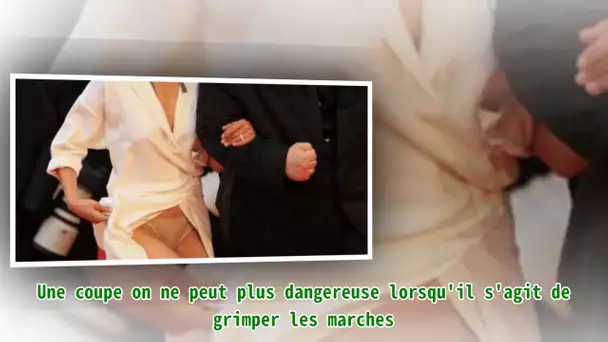 Cannes : après son sein, Sophie Marceau dévoile sa petite culotte
