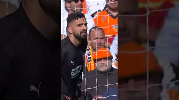 The great WALL of VALENCIA CF 🦇🧡