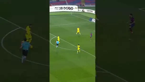 😲 Villarreal fait COULER le Barça avec 2 BUTS en 3 MINUTES ! #shorts