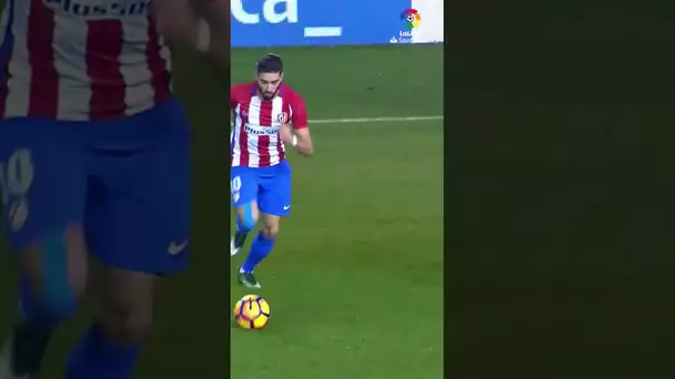 Tip-toe-GOAL Fernando Torres! 👀 💣 #shorts #otd  #laligasantander #atleti