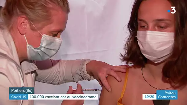 Covid 19 : 100.000e injection au vaccinodrome de Poitiers