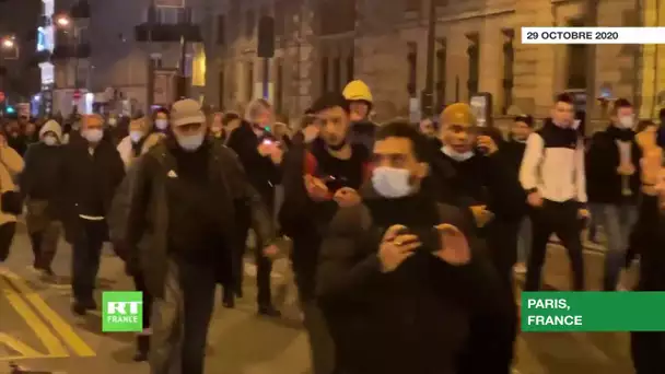 Paris : la police noie une manifestation anti-confinement dans le gaz lacrymogène