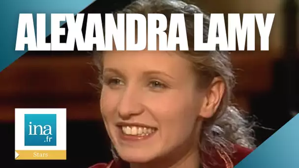 1996 : La 1ère interview (sexiste) Alexandra Lamy | Archive INA