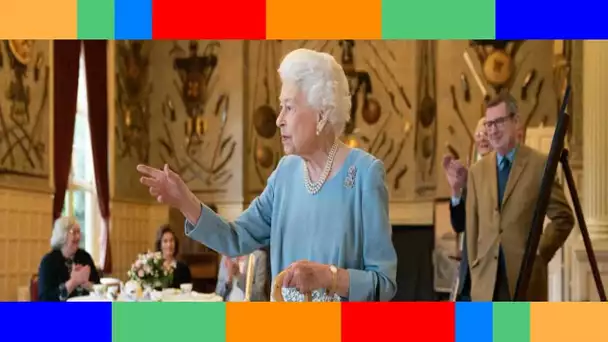 Elizabeth II et sa canne  ce que cache cet accessoire qu'elle ne quitte plus