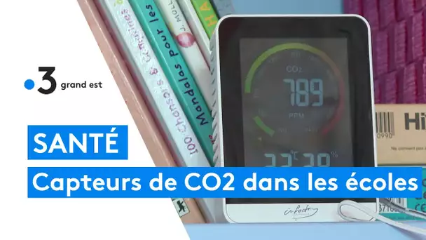 Installation de capteurs de CO2 dans les écoles