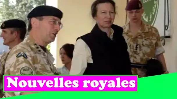 La princesse Anne donne «un énorme coup de pouce au moral» aux troupes lors d'une visite au Royal Co