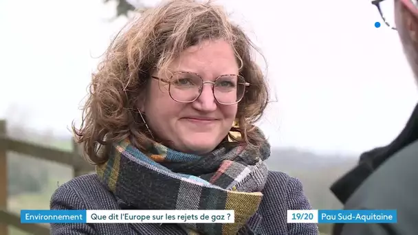 Marie Toussaint , députée Europe Ecologie en déplacement à Lacq.