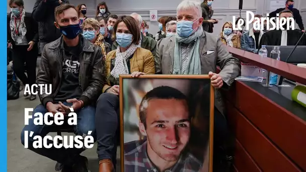 Procès Lelandais : le père d’Arthur Noyer affiche la photo de son fils dans la salle d’audienc