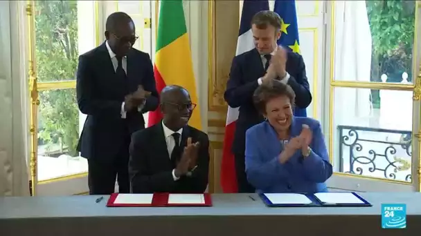 La France restitue solennellement 26 trésors pillés au Bénin • FRANCE 24