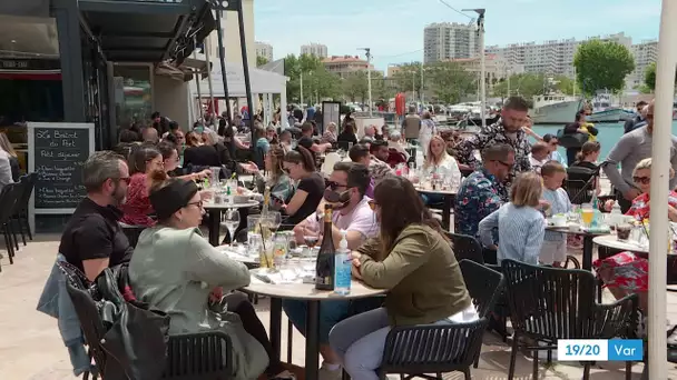 Var: terrasses, cinémas et commerces ont fait le plein