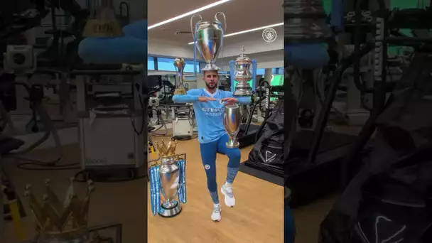 🤣🏆 Kyle Walker, comment tu fais ça !? #shorts