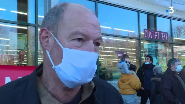Manifestation contre l’ouverture d’un supermarché le dimanche après-midi à Eymoutiers