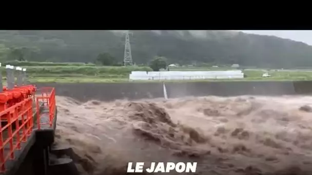 Japon: plus d'un million d'habitants appelés à fuir face aux inondations