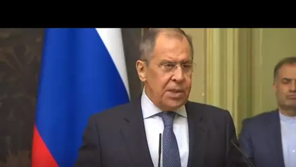Sergueï Lavrov et Mohammad Javad Zarif tiennent une conférence de presse conjointe