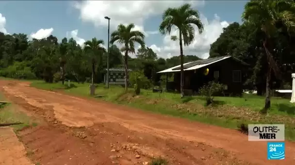 Guyane : des communes enclavées fragilisées par l'absence de transports aériens • FRANCE 24