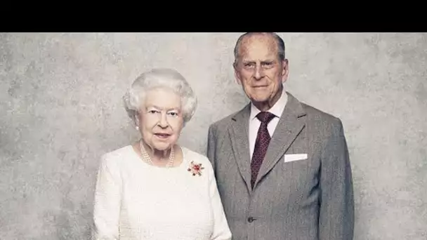 La reine Elizabeth célèbre son 72e anniversaire de mariage avec le prince Philip