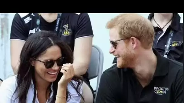 "Un signe qu'il est heureux": Harry se détend enfin dans une vie "moins formelle" avec Meghan