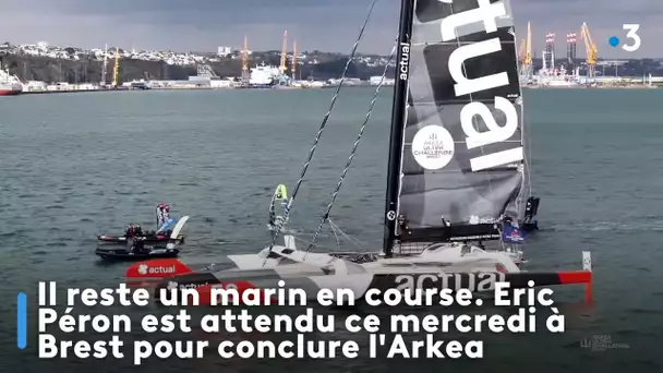 Il reste un marin en course. Eric Péron est attendu ce mercredi à Brest pour conclure l'Arkea