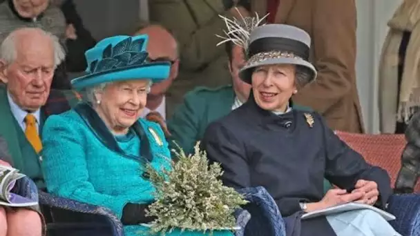Elizabeth II : sa belle surprise à sa fille Anne pour ses 70 ans