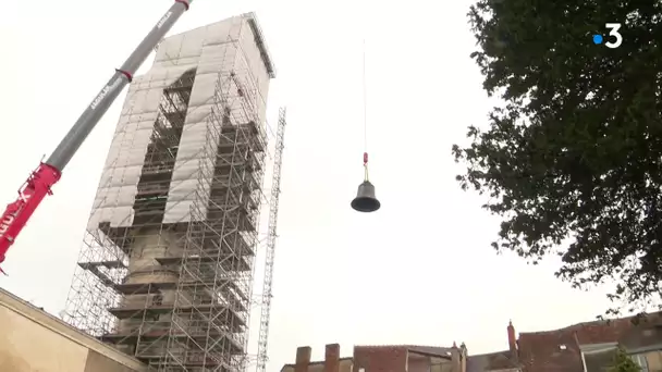 Auxerre : timelapse de la dépose de la Tour de l'Horloge