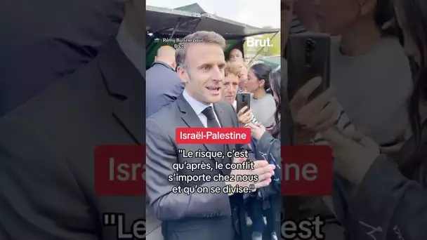 Emmanuel Macron interpellé en pleine rue sur la situation entre Israël et la Palestine. Images BRUT