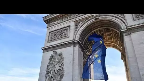 Remplacé par le drapeau européen, l’étendard français sera « évidemment réinstallé » à l’Arc de Trio