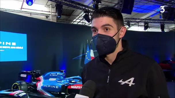 Esteban Ocon à l'usine Alpine de Dieppe