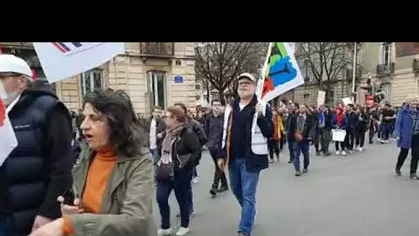 Fin de parcours de manifestation place Wilson