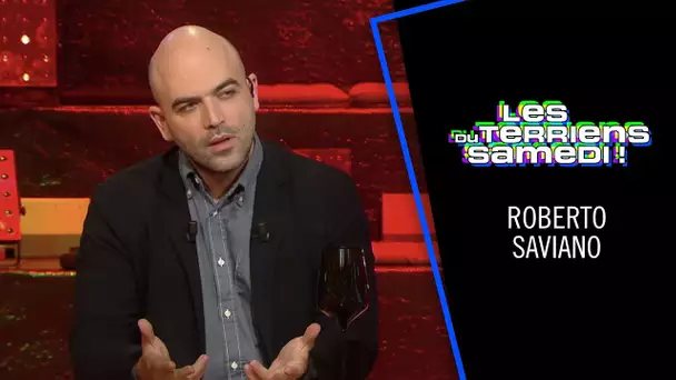 Roberto Saviano, l'homme qui a attaqué la mafia avec ses livres - Les Terriens du Samedi