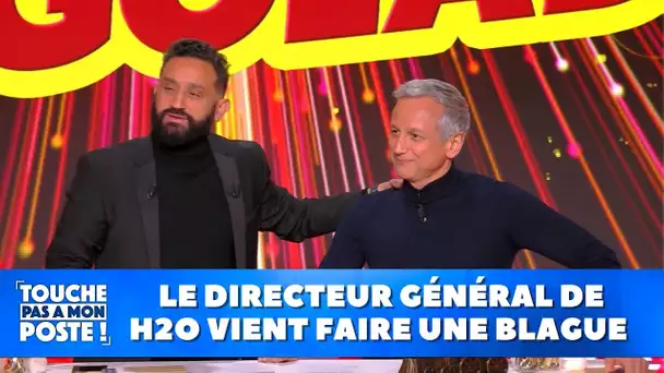 Le directeur général de H2O vient faire une blague