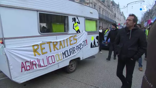 Grève du 5 décembre : manifestation à Poitiers
