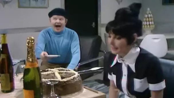 Benny Hill - A chaque pays son accent…