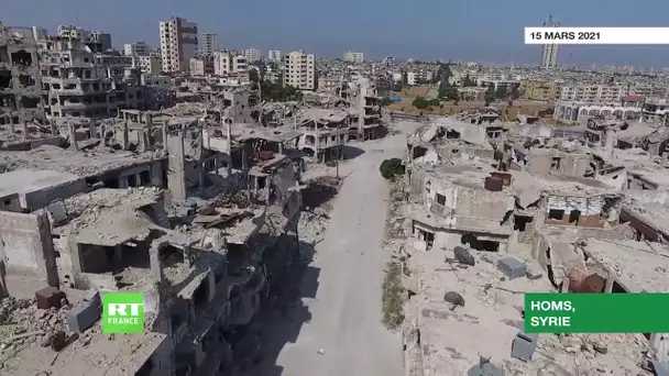 Syrie : ravagés par dix années de guerre, des quartiers de Homs filmés par un drone