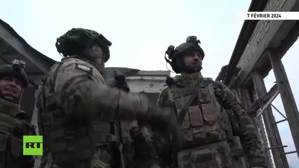 Donbass : parachutistes russes détruisent un groupe d'infanterie ennemie aux environs d’Artiomovsk