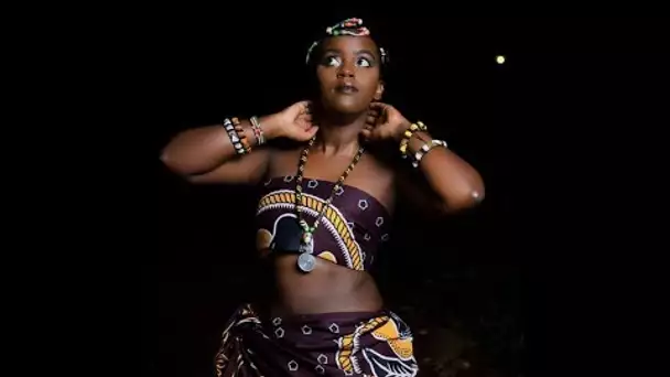 Tres Belle musique  africaine traditionnelle avec ( Ngoni )la musique de l'esprit