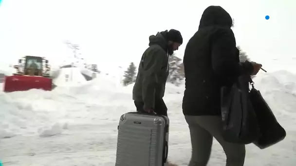 Risque d'avalanche : la route de Tignes et Val d'Isère fermée, les deux stations coupées du monde