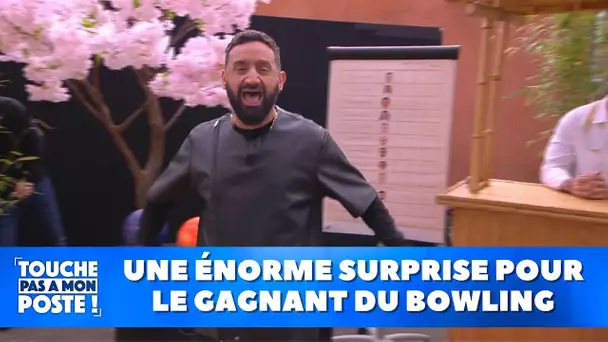 Une énorme surprise pour le gagnant du bowling