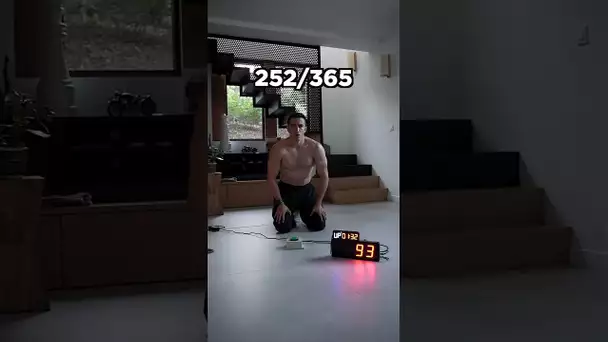 Focus ! Day 252/365 One more push-up everyday during 1 year ! 🔥