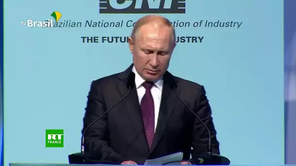 Vladimir Poutine s’exprime lors de la cérémonie de clôture du Forum d'affaires des BRICS