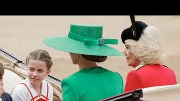 Les fans repèrent deux détails cachés dans la tenue Trooping the Colour de Kate qui ont l'air "si ro