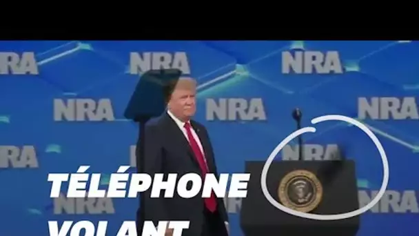 Donald Trump visé par un portable lors de son discours pro-NRA