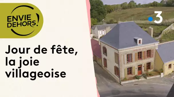 Jours de fête où le renouveau d'un village