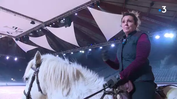 Camargue : des Amazones du Gard en spectacle au salon Cheval passion d'Avignon